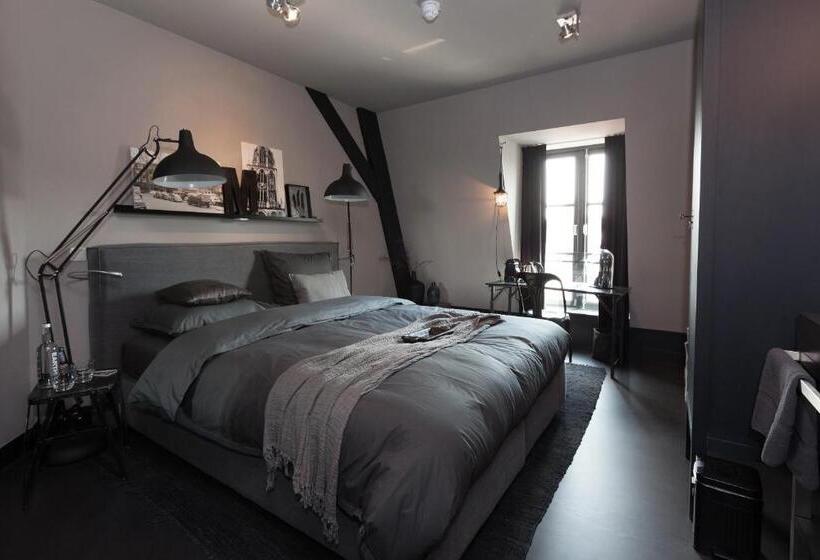 غرفة قياسية, Mother Goose