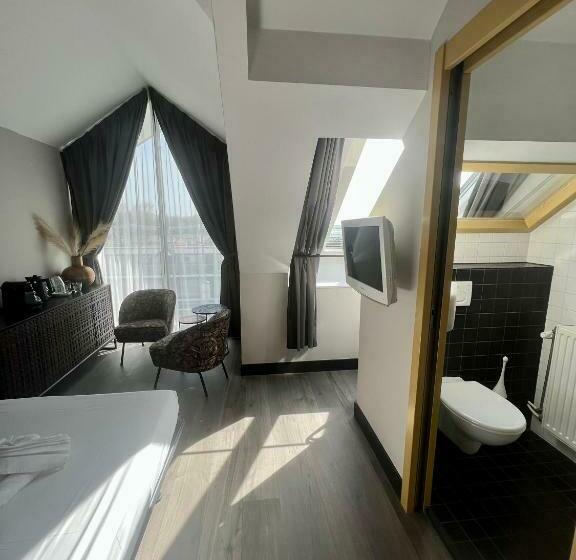 Люкс, Oostereiland