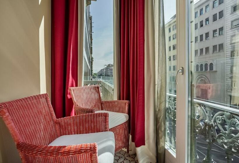 Полулюкс, Room Mate Anna