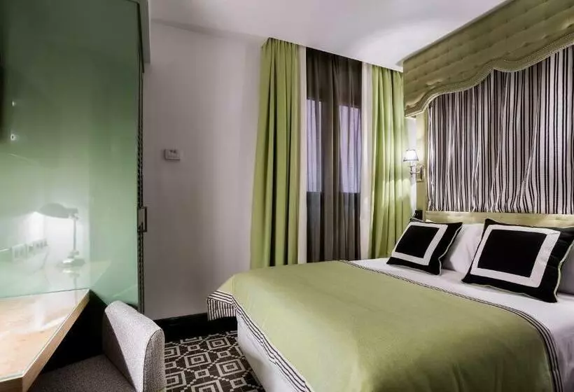 اتاق عادی, Room Mate Anna