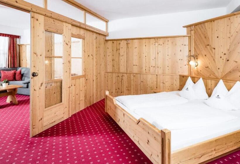 발코니가 있는 스위트, Schneeberg Family Spa Resort