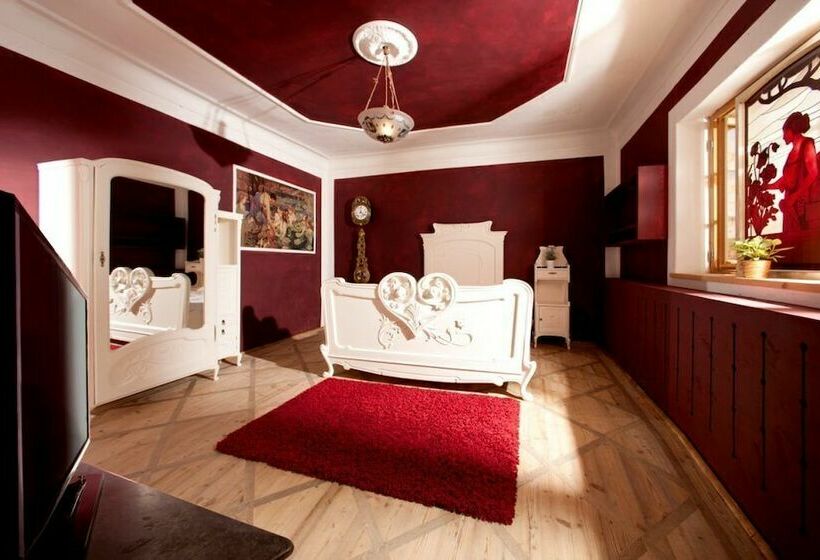 豪华房间, Herr Berge Steirisch Ursprung