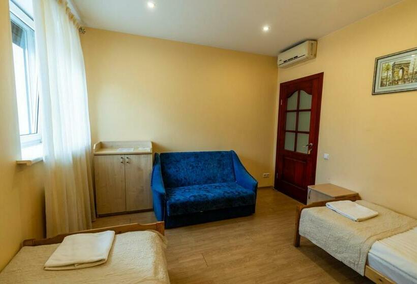 اتاق استاندارد با سرویس بهداشتی مشترک, Sveciu Namai Klaipeda Inn
