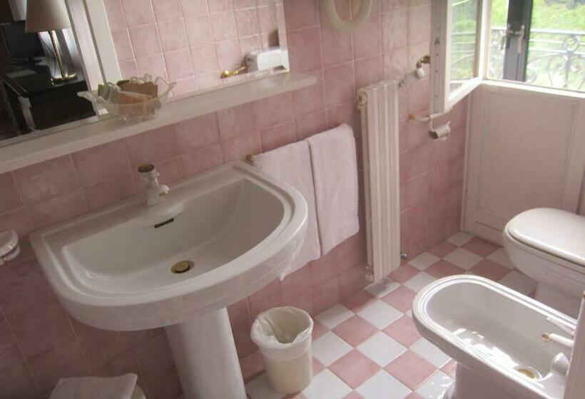 غرفة قياسية, Villa Lussana