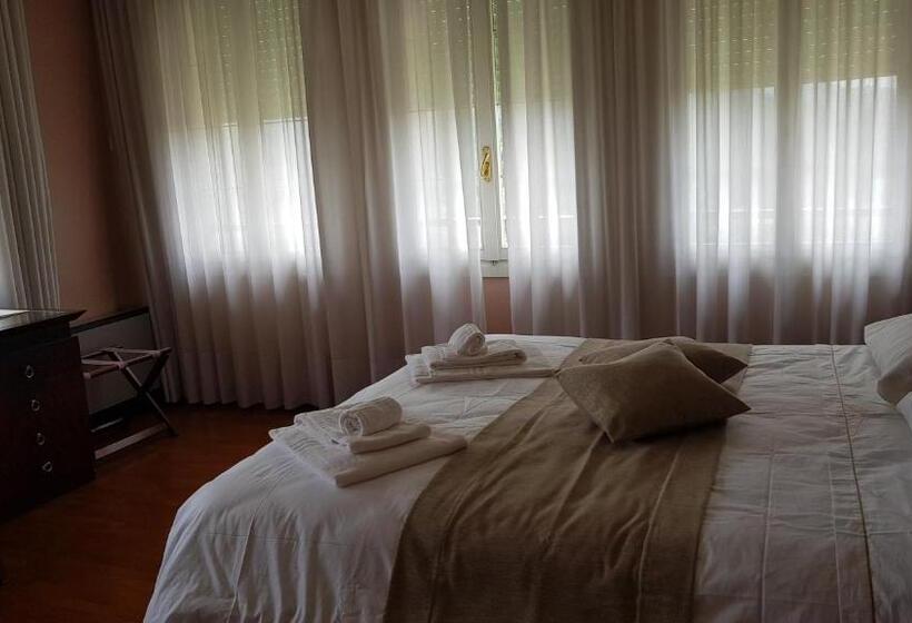 اتاق استاندارد یک نفره, Villa Lussana