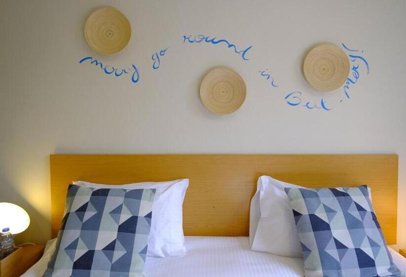 패밀리 스위트, Wakim