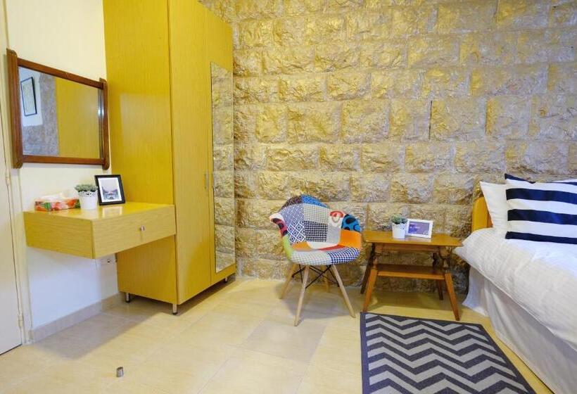 스탠다드 룸, Wakim