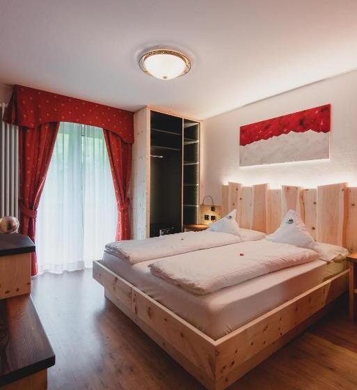 חדר סופריור, Zirmes