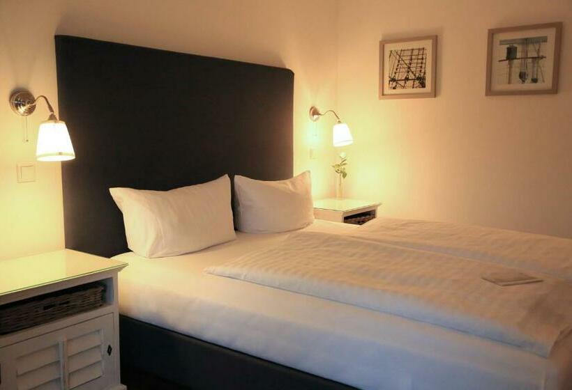 Номер Стандарт, Acqua Strande Yachthotel & Restaurant