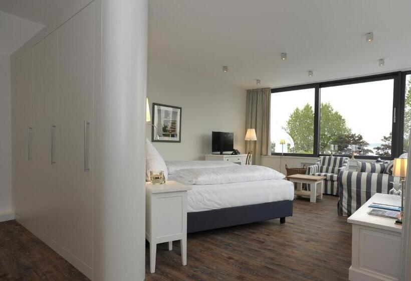 Полулюкс, Acqua Strande Yachthotel & Restaurant