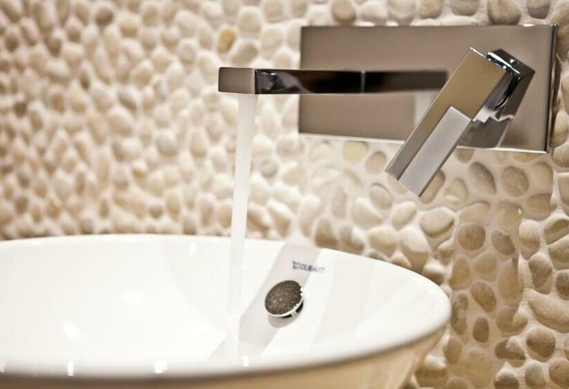 Номер Стандарт, 54° Nord