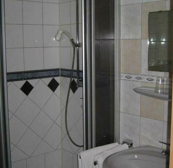 스탠다드 룸, Alt Wassenberg