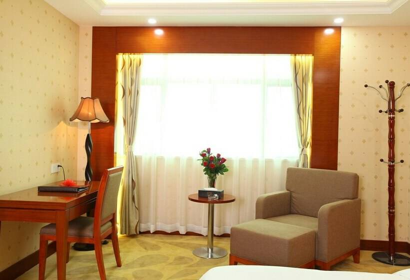 اتاق لوکس, Borrman