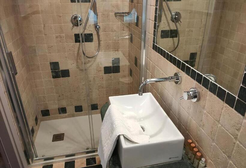 اتاق استاندارد سه نفره, Agriturismo Casanova Di Pescille