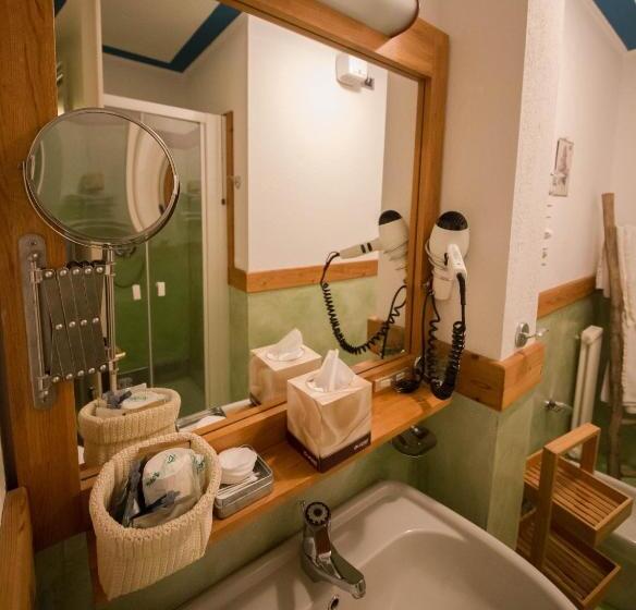 غرفة قياسية ثلاثية, Chalet La Meridiana