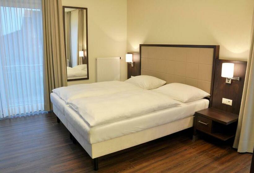 豪华房间, Drei Linden