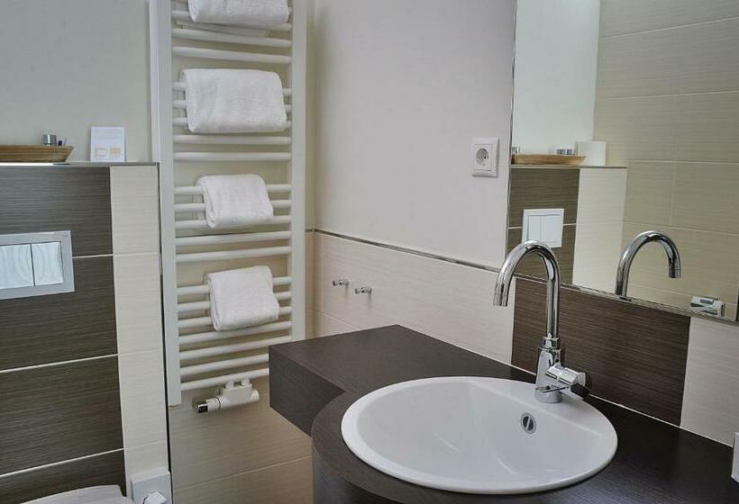 豪华房间, Drei Linden