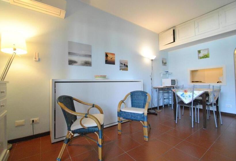 标准工作室带阳台, Fattoria Nel Parco