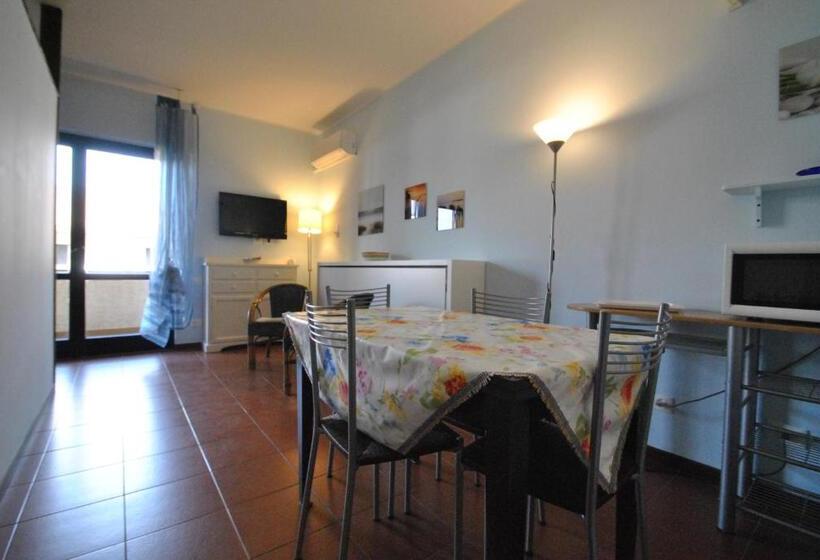 标准工作室带阳台, Fattoria Nel Parco