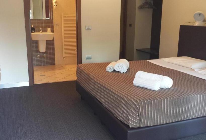 اتاق استاندارد سه نفره, Firenze