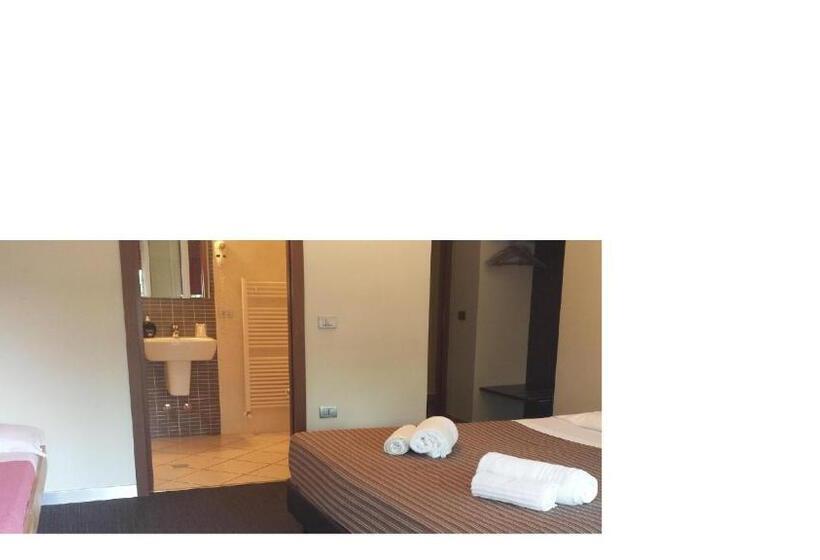 اتاق سوپریور چهار تخته, Firenze