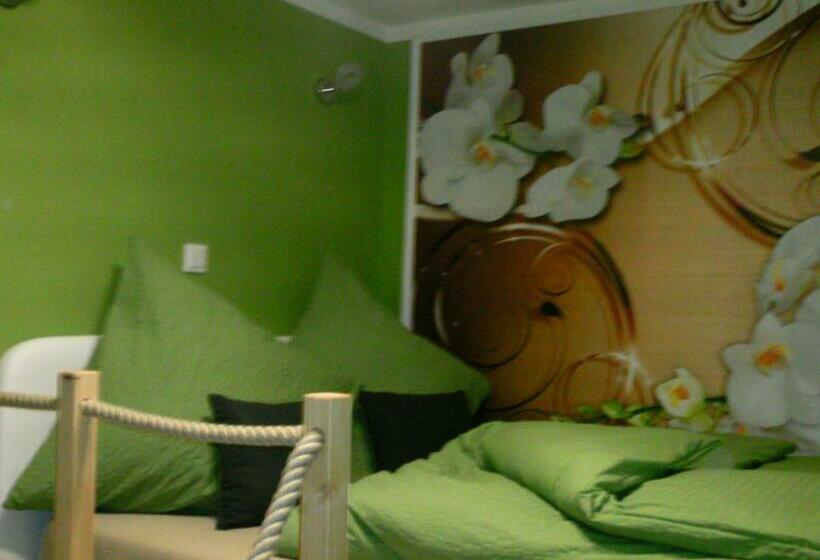 패밀리 룸, Gastund Weinhaus Zwiebelturm