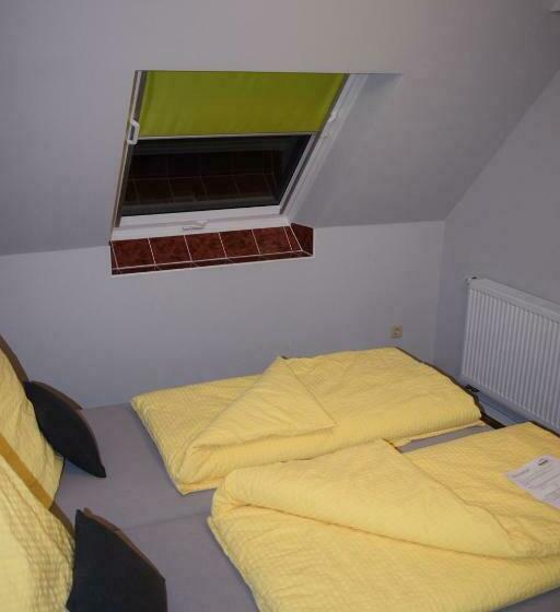 스탠다드 룸, Gastund Weinhaus Zwiebelturm