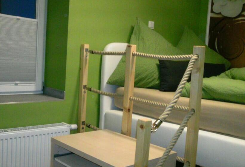 패밀리 룸, Gastund Weinhaus Zwiebelturm