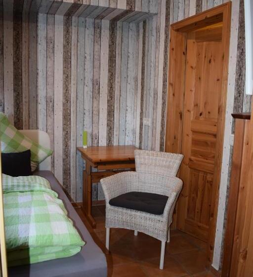 스탠다드 룸, Gastund Weinhaus Zwiebelturm