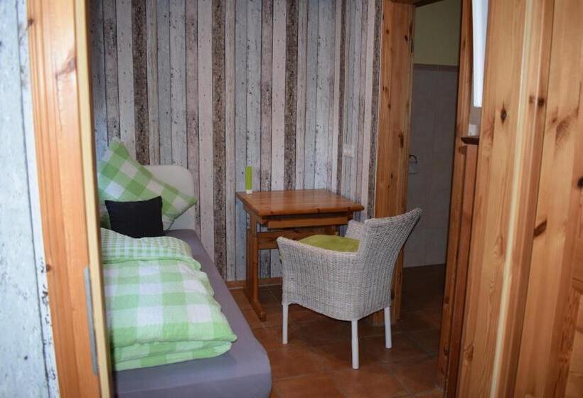 스탠다드 룸, Gastund Weinhaus Zwiebelturm