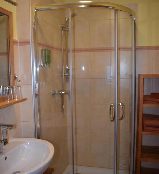 스탠다드 룸, Gastund Weinhaus Zwiebelturm