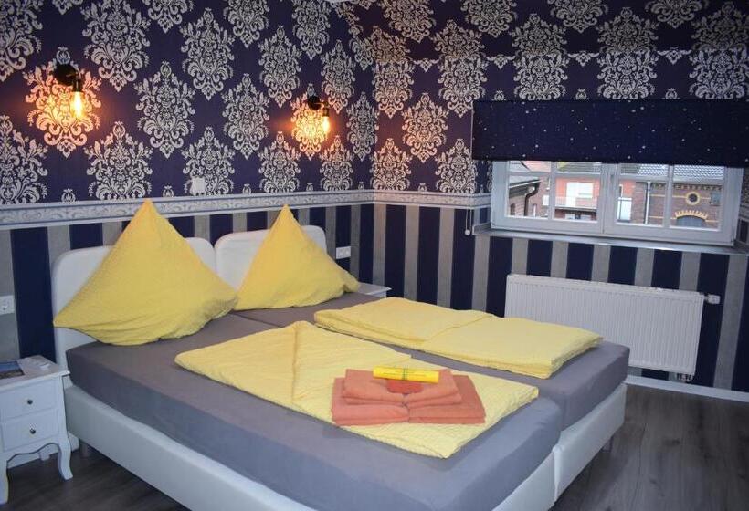 스탠다드 룸, Gastund Weinhaus Zwiebelturm