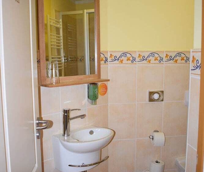 스탠다드 룸, Gastund Weinhaus Zwiebelturm