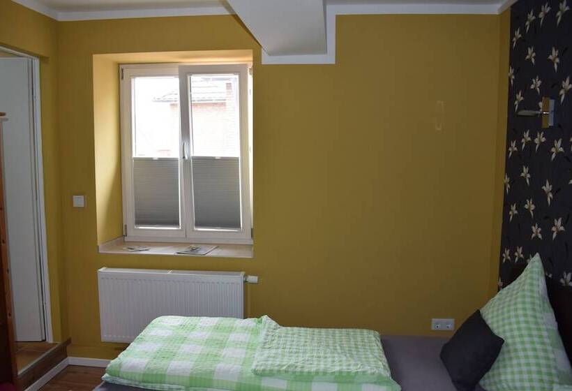 스탠다드 룸, Gastund Weinhaus Zwiebelturm