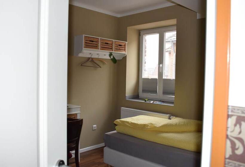 패밀리 룸, Gastund Weinhaus Zwiebelturm