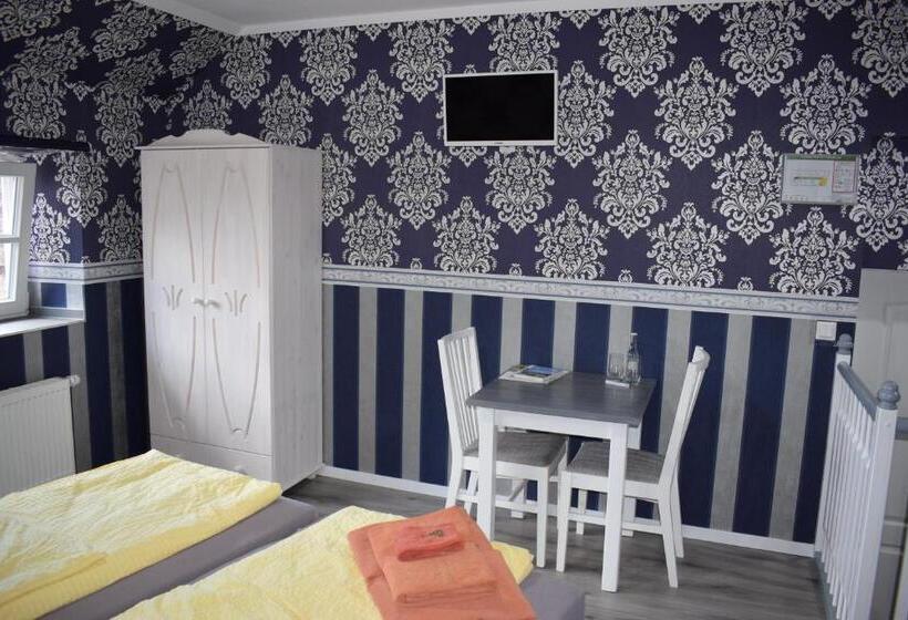 스탠다드 룸, Gastund Weinhaus Zwiebelturm