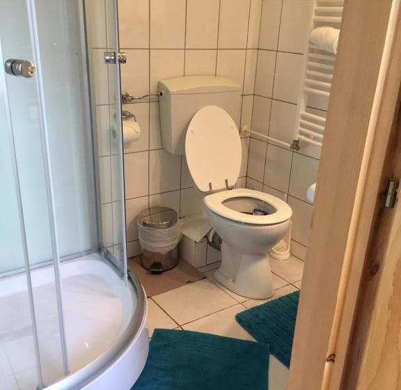 Номер Стандарт, Gasthaus Luggwirt