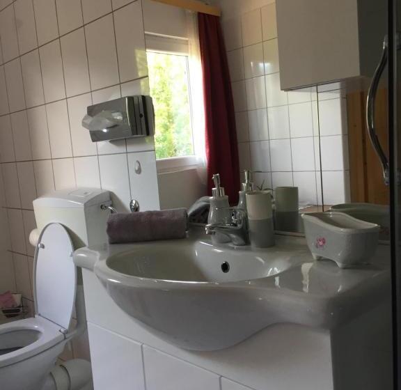 חדר משפחתי, Gasthaus Luggwirt