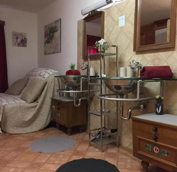 חדר סטנדרט חדר אמבטיה משותף, Gasthaus Luggwirt