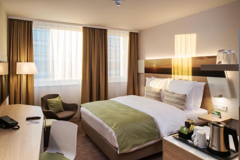 اتاق استاندارد, Holiday Inn Frankfurt Airport, An Ihg