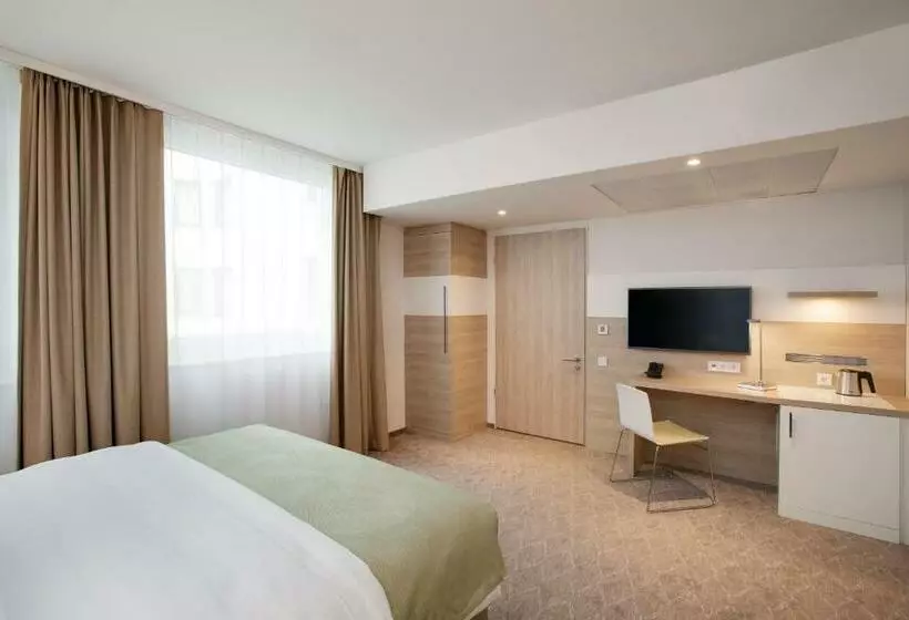 اتاق استاندارد, Holiday Inn Frankfurt Airport, An Ihg