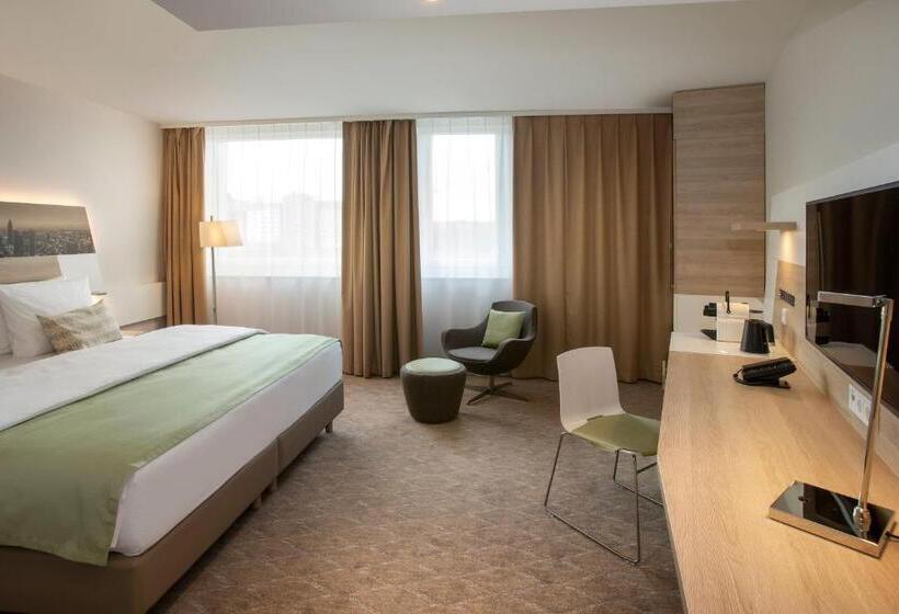 חדר פרמיום, Holiday Inn Frankfurt Airport, An Ihg
