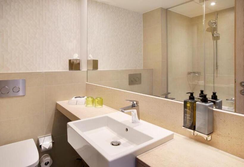 חדר פרמיום, Holiday Inn Frankfurt Airport, An Ihg