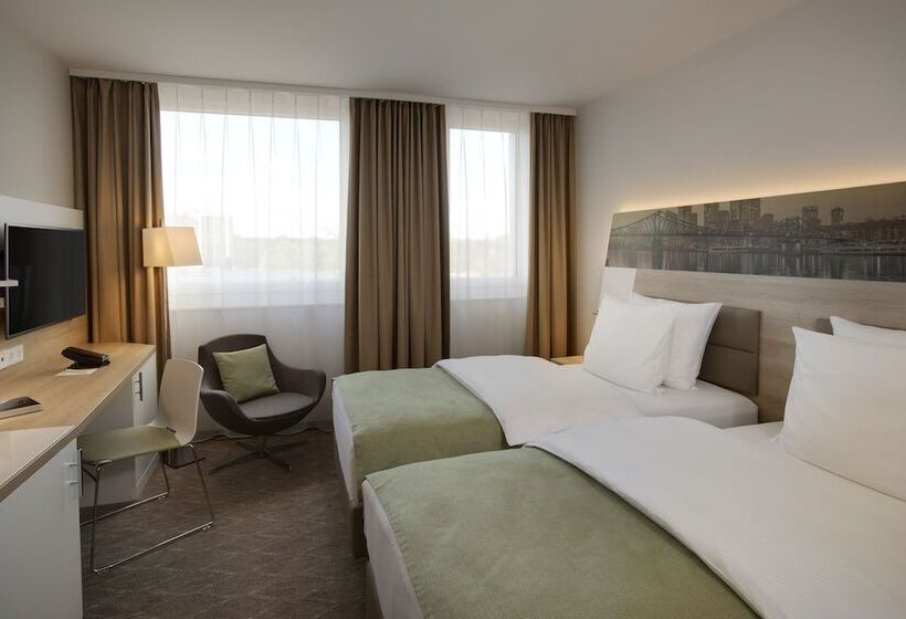חדר סטנדרט, Holiday Inn Frankfurt Airport, An Ihg