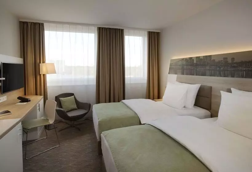 اتاق استاندارد, Holiday Inn Frankfurt Airport, An Ihg