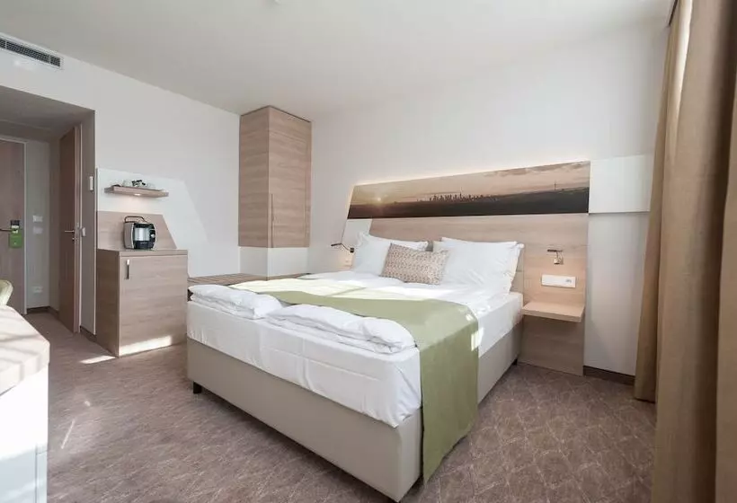 اتاق پرمیوم, Holiday Inn Frankfurt Airport, An Ihg