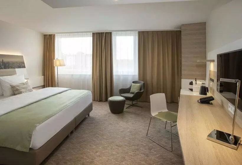 اتاق پرمیوم, Holiday Inn Frankfurt Airport, An Ihg