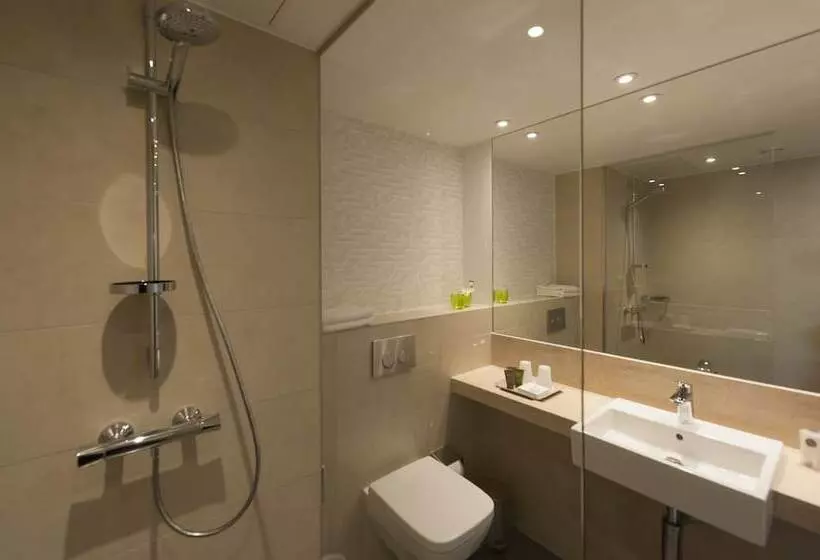 اتاق پرمیوم, Holiday Inn Frankfurt Airport, An Ihg