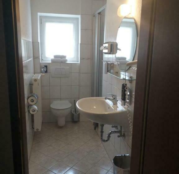 غرفة قياسية فردية, Klinger