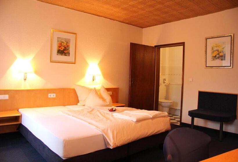 غرفة قياسية فردية, Klinger